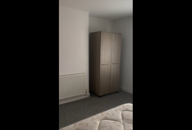 Cosy Double Bedroom- Shared House Main Photo