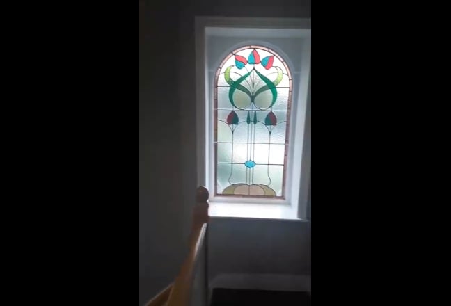 Bright, spacious double room, off road parking Main Photo