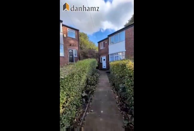 🏡  3 bed Property Available in LS2 Kelso Gard Main Photo