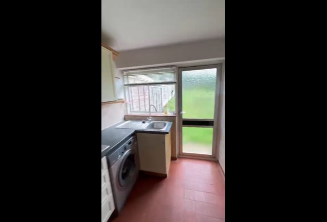 🏡 5 Spacious Double Rooms Available, Hatfield 🏡  Main Photo