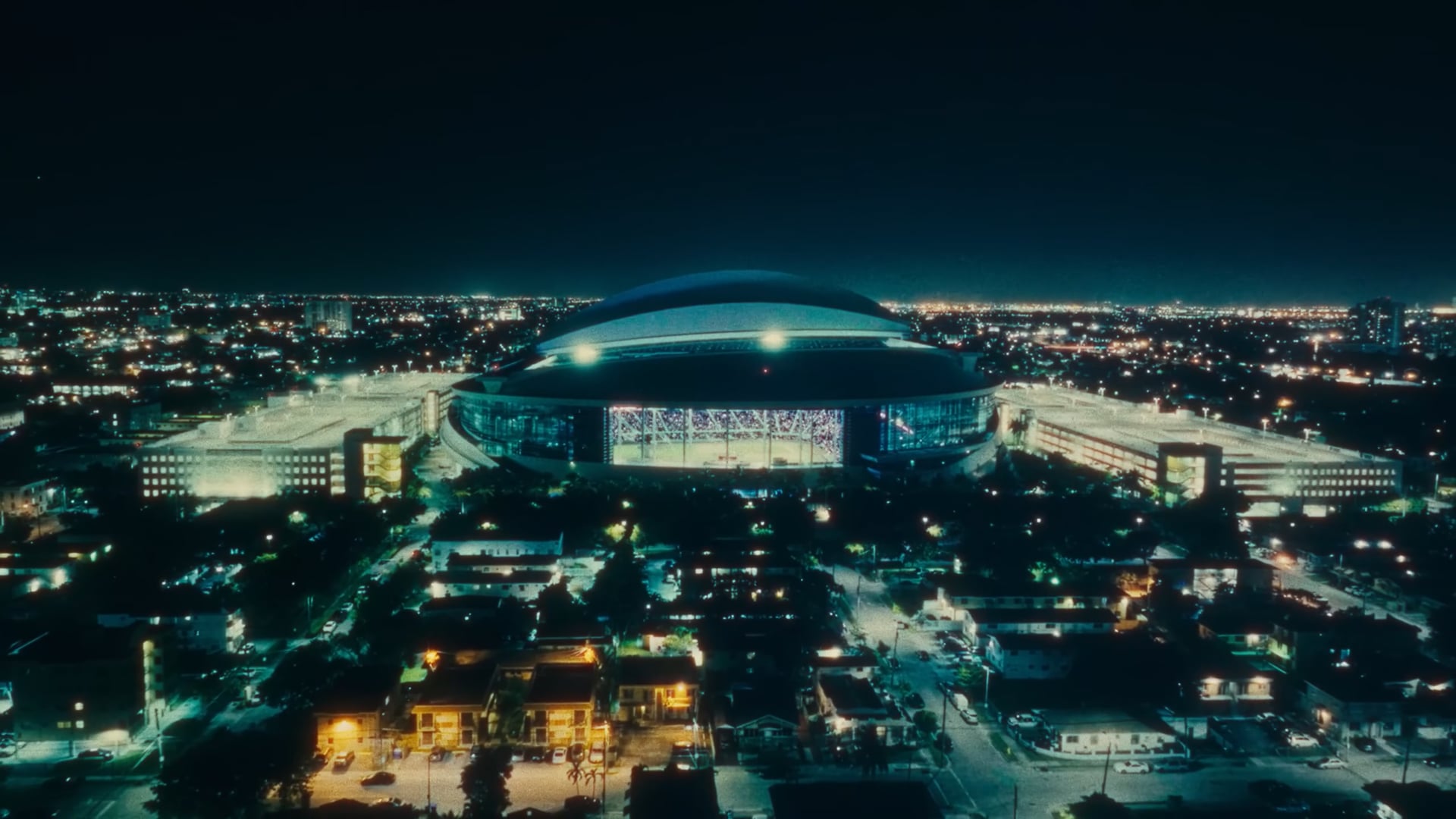 Anuel AA, Myke Towers & Jhay Cortez – Súbelo