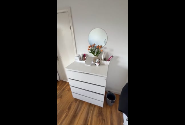 Video 1: For more picture and video of room contact to the number