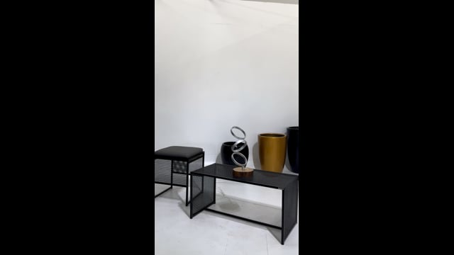 Mesa de centro NIPPON - Feito em aço e pintura eletrostática