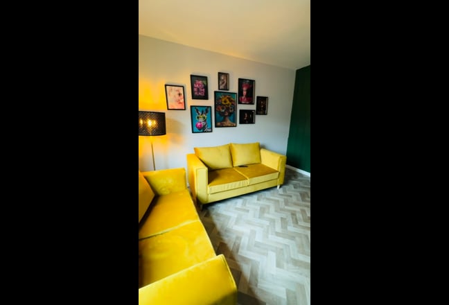 Newly Renovated 6 Bedroom House  Main Photo