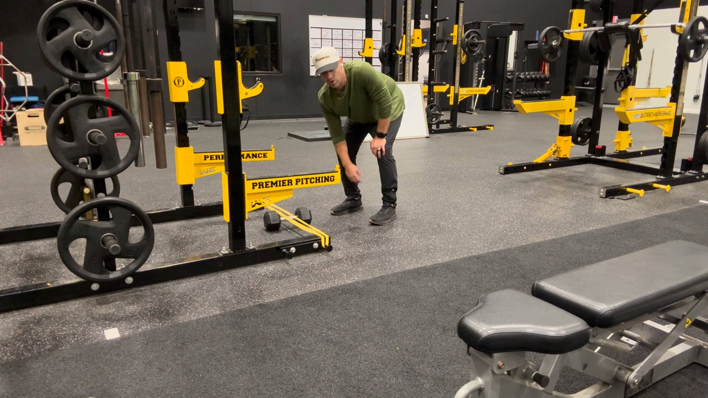 Banded Plyo DB Row | Videos & Movies on Vimeo