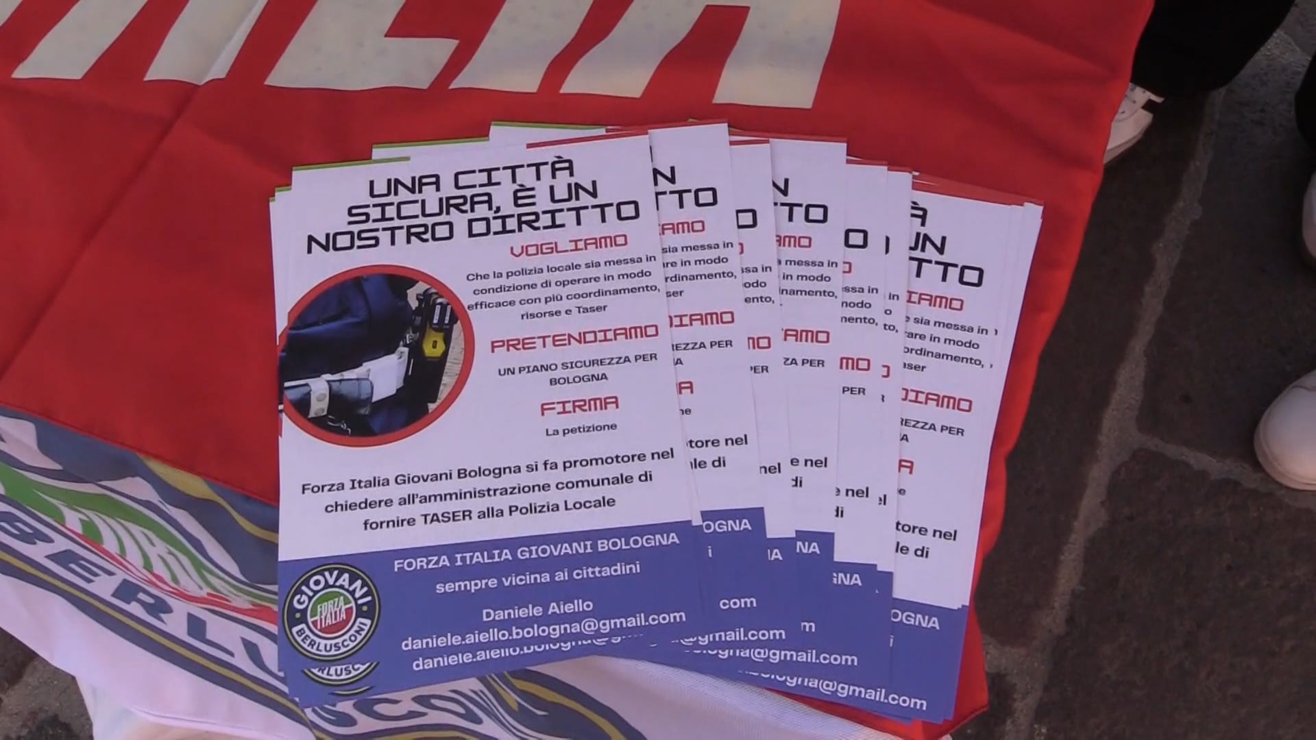 Sicurezza, da Forza Italia Giovani una raccolta firme per il taser alla Polizia Locale