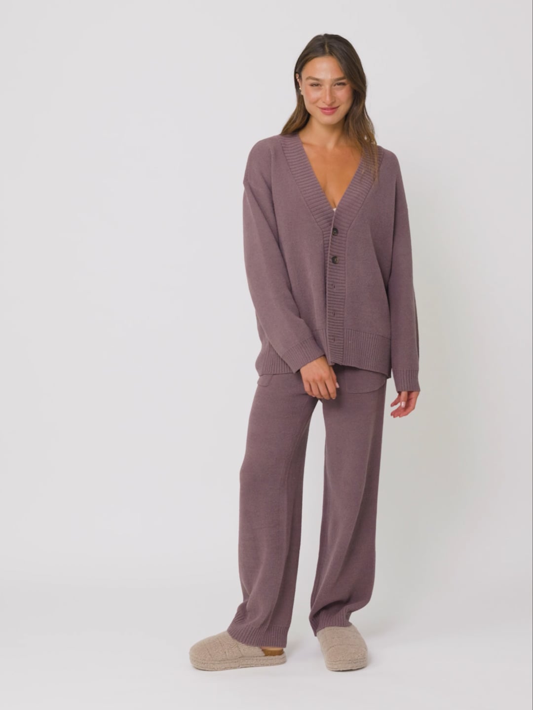 סט קרדיגן ומכנסיים ארוכים