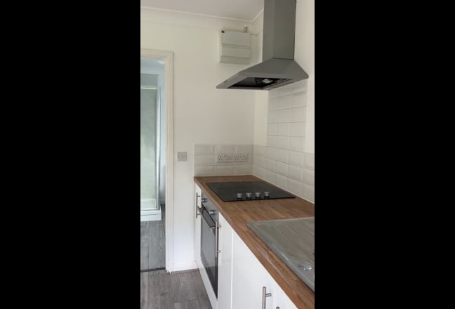 Video 1: annexe on the right