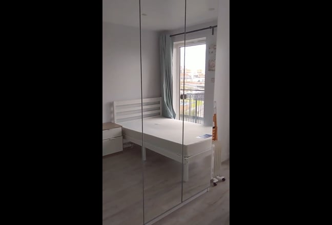 2 rooms, females , en-suite ,gym E15,Stratford  Main Photo