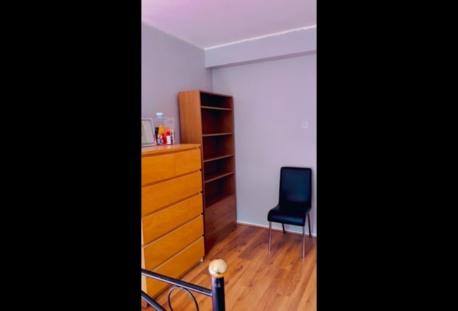 Double Room for Rent – 𝐔𝐩𝐩𝐞𝐫 𝐂𝐥𝐚𝐩𝐭𝐨𝐧 Main Photo