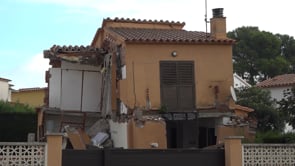 S'esfondra una casa a l'Avinguda Montgó de l'Escala