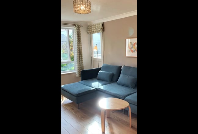 Video 1: LOUNGE