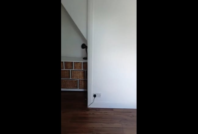 Medium sized room available, newly refurbished Main Photo