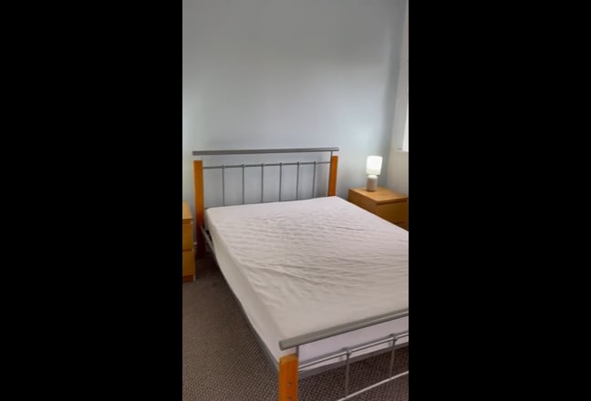 Large Spacious Double Room Main Photo