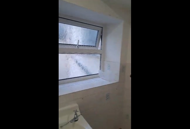 Last Ensuite Available. No Deposit Just Rent) Main Photo