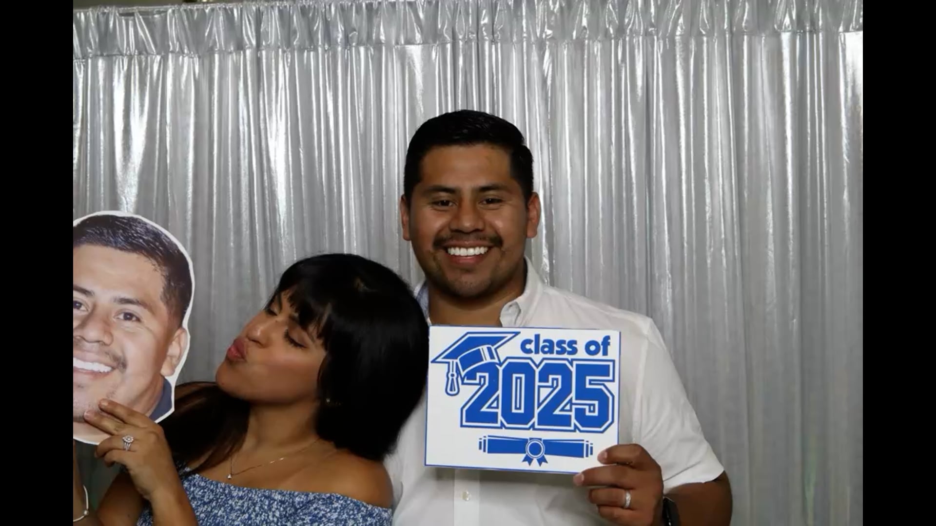Promotional video thumbnail 13 for Snap and Sparkle Photo Booth