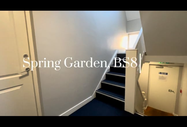 Refurbished 3 bedroom Flat Main Photo