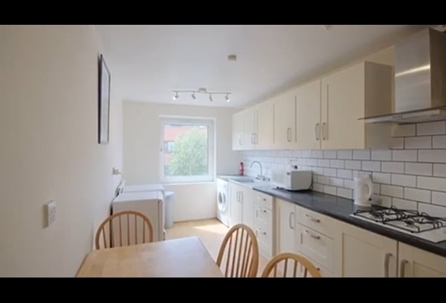 🔆Great room @ King’s Cross avail 26/10/25 Main Photo