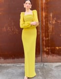 Vidéo: Robe longue pistache à encolure cintrée et manches bouffantes