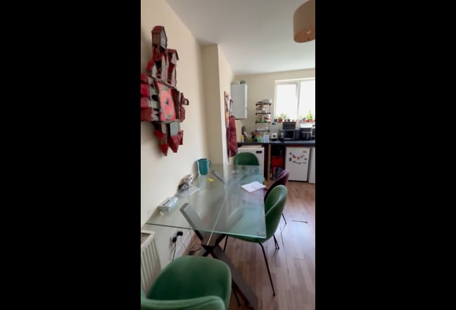 Double Room in Friendly house - Cricklewood Main Photo