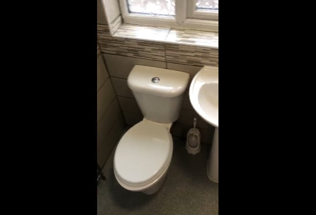 Northolt Double Ensuite Room  in Shared House  Main Photo