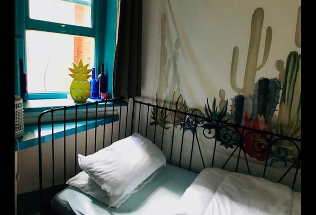 Double rooms nr Hampstead Heath &pound;240 or &pound;390 both Main Photo