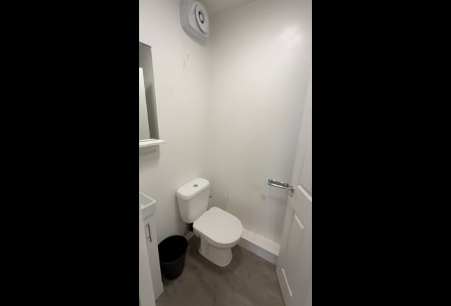 Double Room, Private En Suite, Stylish House  Main Photo