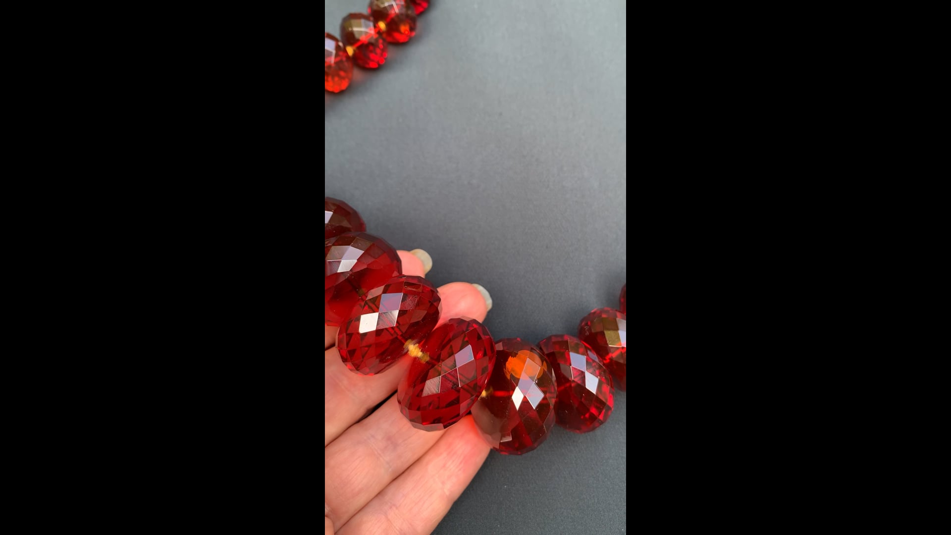 Collier Ancien En Ambre Baltique - Perles Facettées - 84 Cm, 120 G - Fait Main