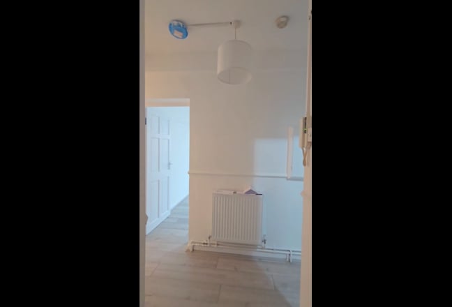 Large Double Rooms to Let in Elephant Castle SE17 Main Photo