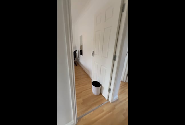 New house, spacious rooms in East Acton!  Main Photo