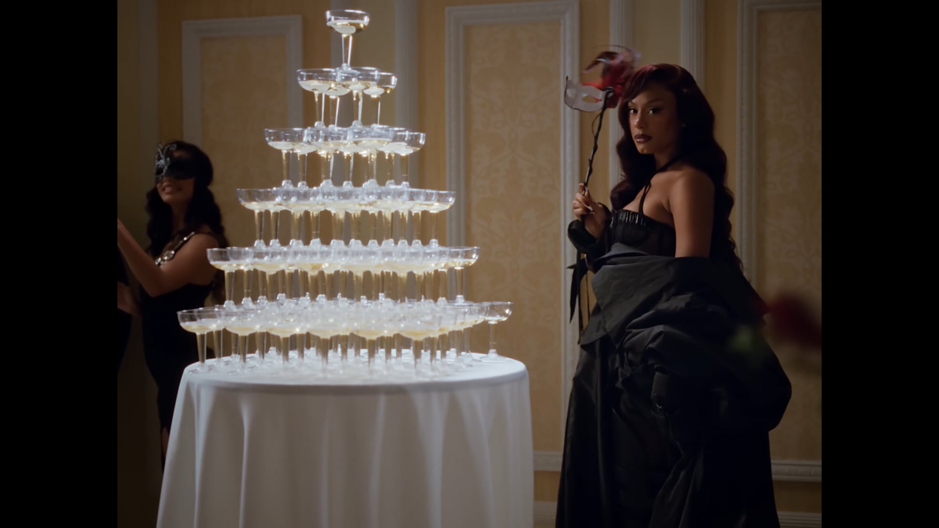 FLO x GloRilla – In My Bag