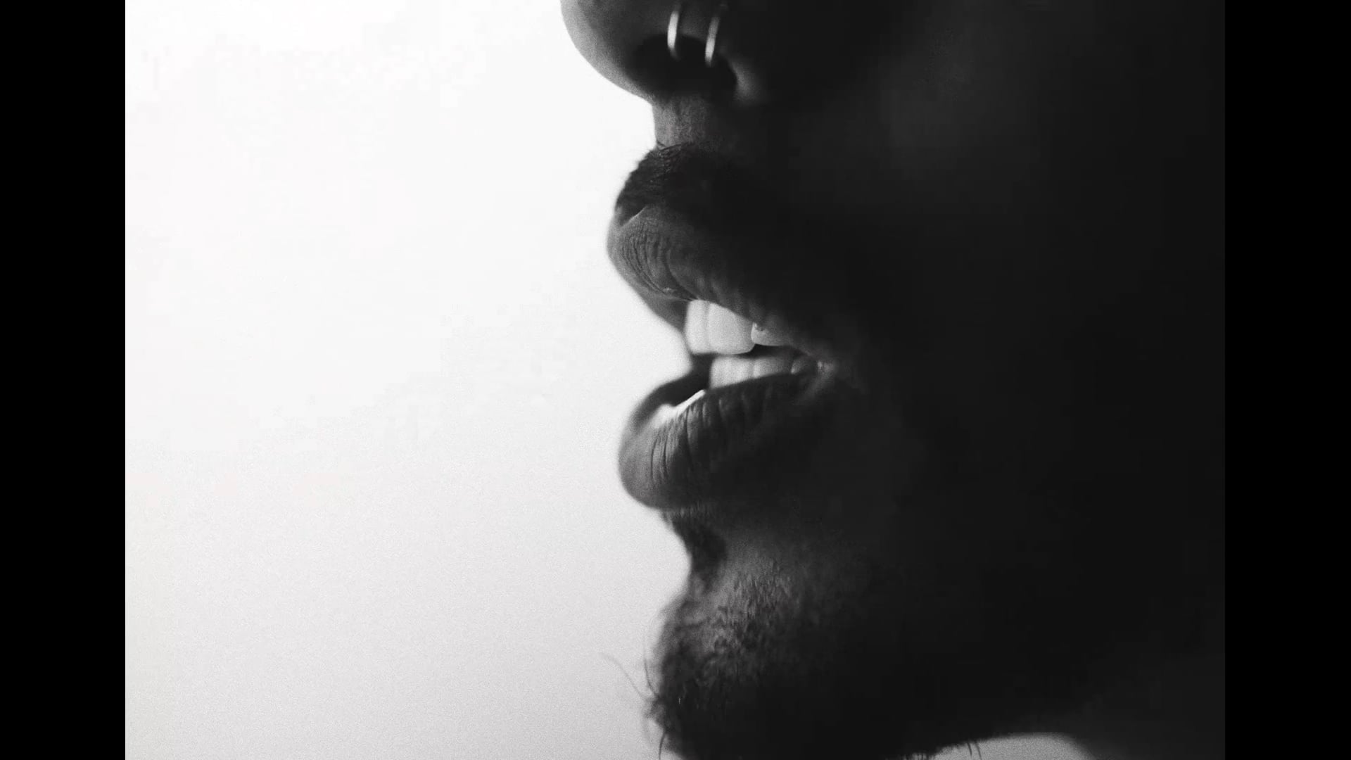 Rauw Alejandro – Hunter