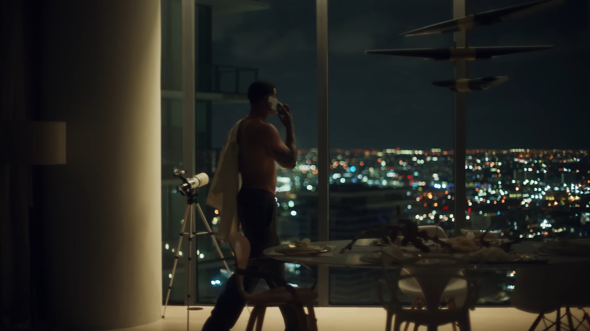 Lunay x Nicky Jam – Amiga Con Beneficios