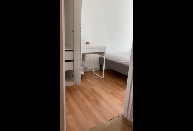 Liverpool Street Shared Flat Main Photo