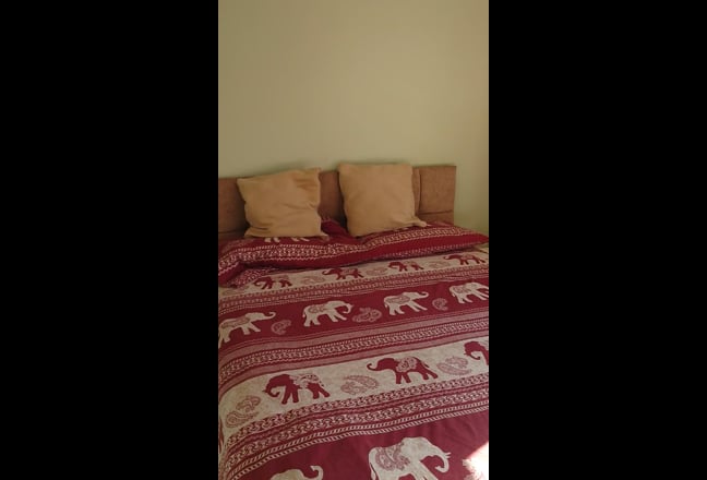 Double en suite Room available  Main Photo
