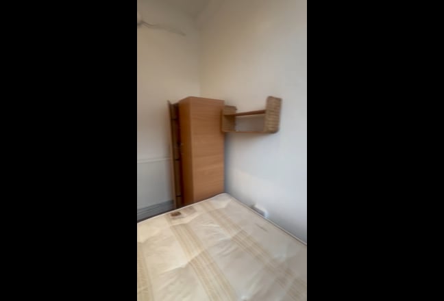 Video 1: Room 1: £288pw with bills included. (Available 01/10/25)