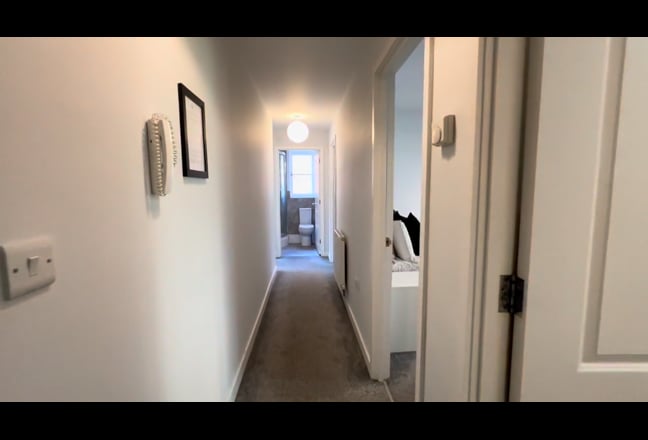 Refurbished 3 bedroom Flat Main Photo