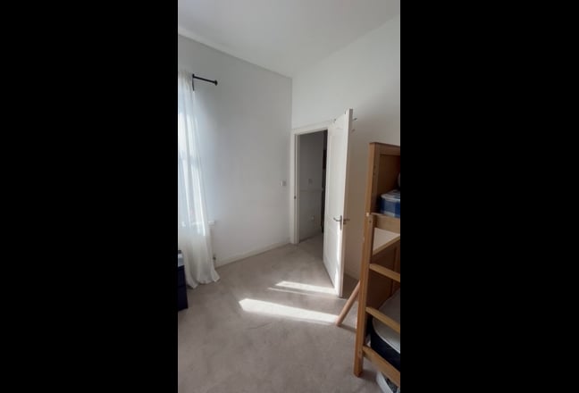 Double room for rent in Salford. Main Photo