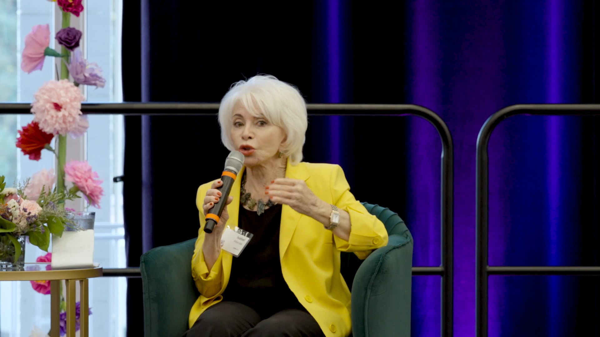 Mujeres Unidas y Activas - Gala Sizzle