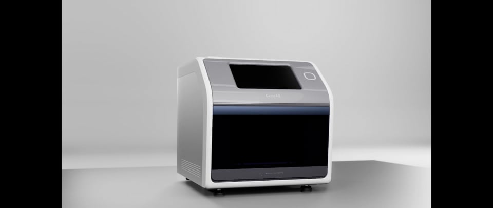 Mini in Size, Powerful in Extraction | MEDICA 2025