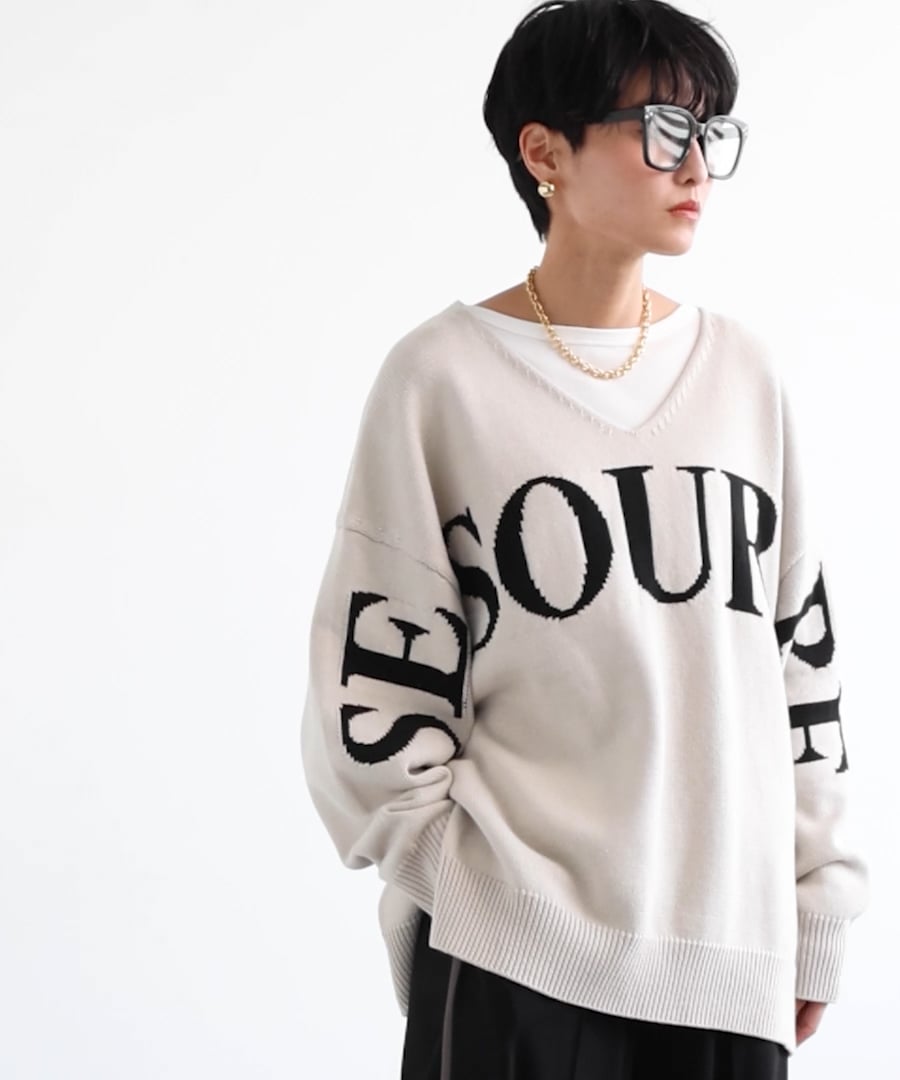 i.style closet」紹介アイテム】ビッグロゴVネックニット【WEB限定