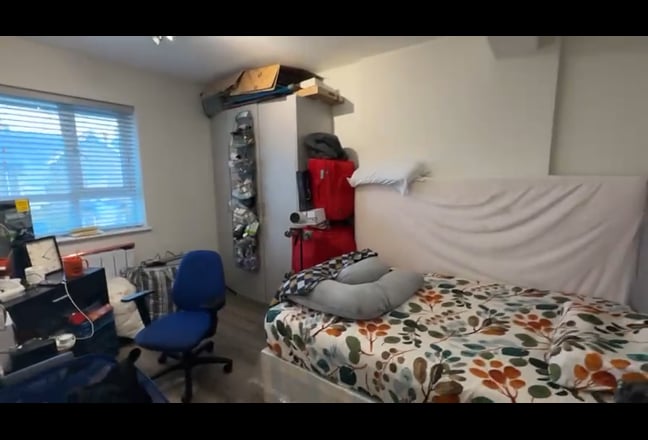Two Double Bedroom Flat to rent in London SE9  Main Photo