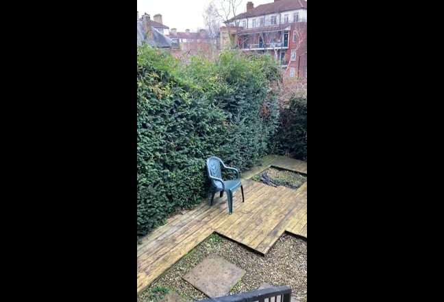 Double Bedroom Available in Surrey Quays Main Photo