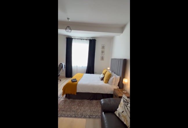 The COOLEST double room in Soton! £825pm bills inc Main Photo