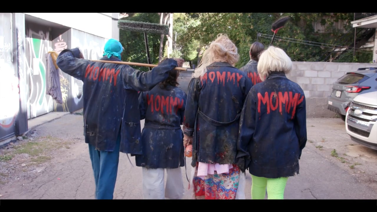 Un vidéoclip pour le spectacle