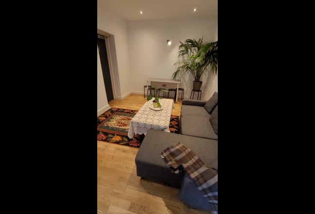 Lovely Fully Furnished Double Rooms Zone 2 Main Photo