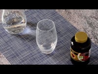 Así se prepara un gramo de reishi micromolido en agua.