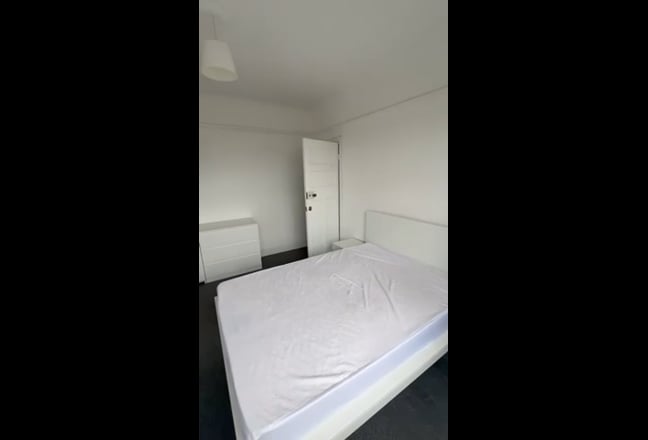 2  Double Room Available  Wimbledon 23/10 Main Photo