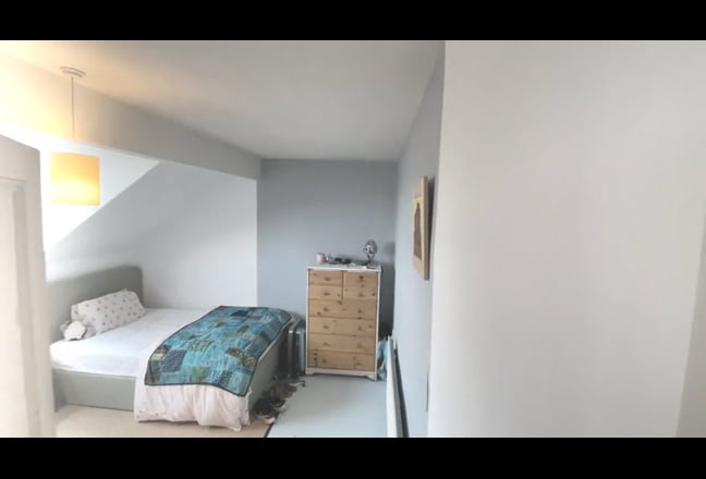 Rooms in house w. garden, Headingley Main Photo