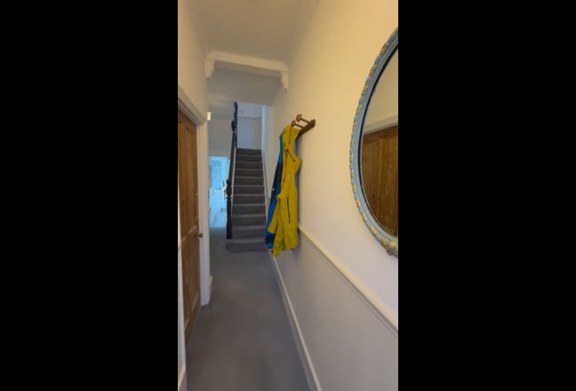 Bright Double Room in House with Garden  Main Photo